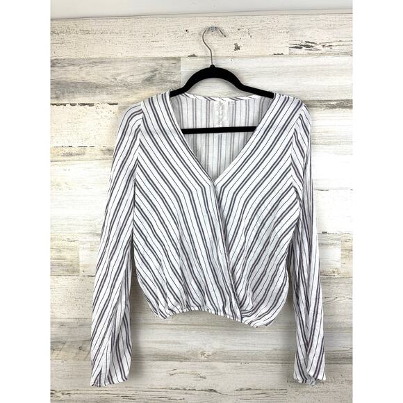 Sadie & Sage Women’s S White Blue Stripe Long Sleeve Crop Top Lightweight Blouse - Picture 1 of 6